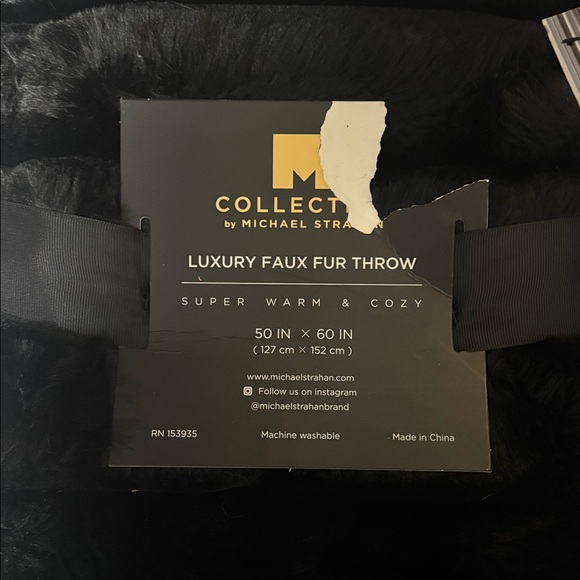 Luxury Black Faux Fur Throw Blanket - Picture 2 of 3